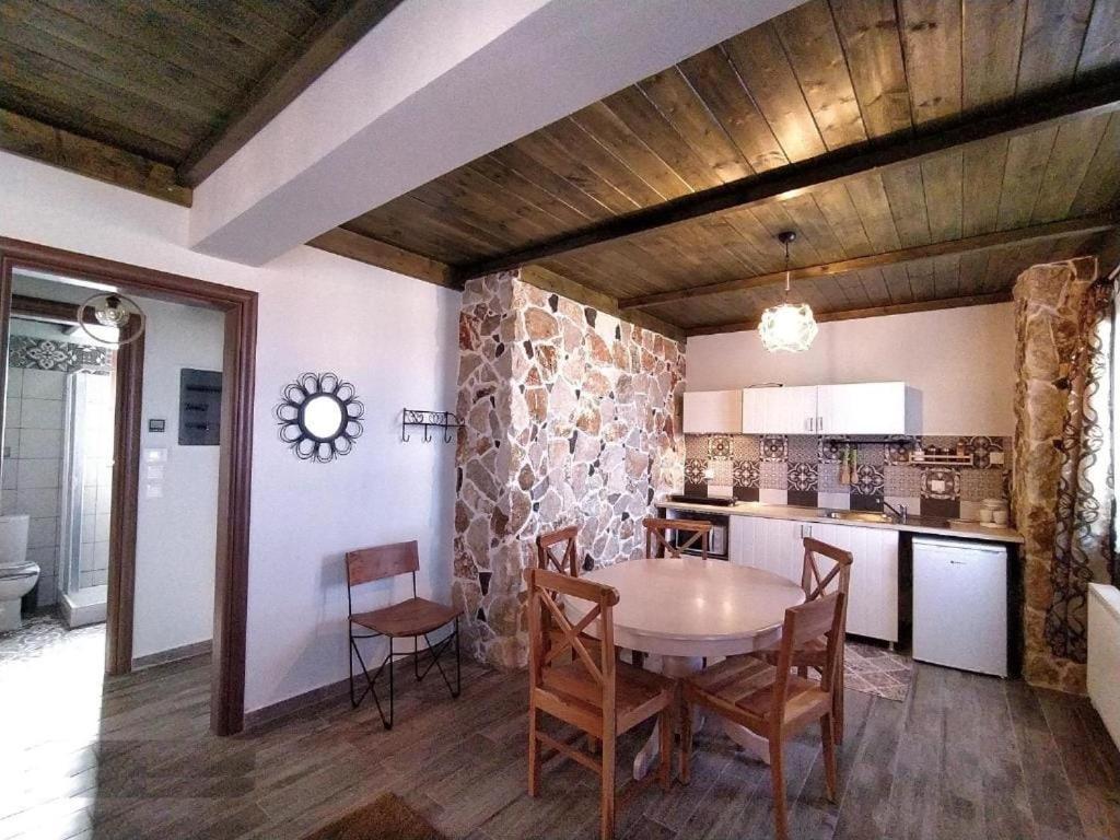 Апартаменти Rustic House Embonas Екстер'єр фото